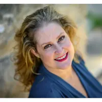 Lizabeth Wesely-Casella