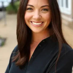 Jessica Dealy