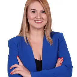 Simay Akar